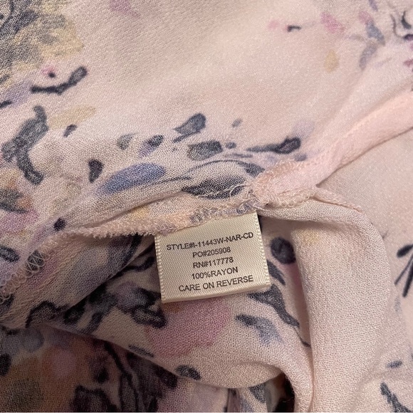 Love Stitch floral print top -wide straps-Side Ties-Size Small-Square neckline - Picture 8 of 9